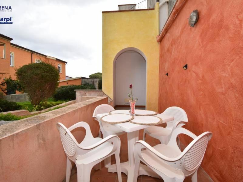 Apartamento Le Residenze Itaca Porto Pozzo Exterior foto